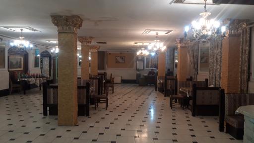 عکس رستوران و سفره خانه شادمان