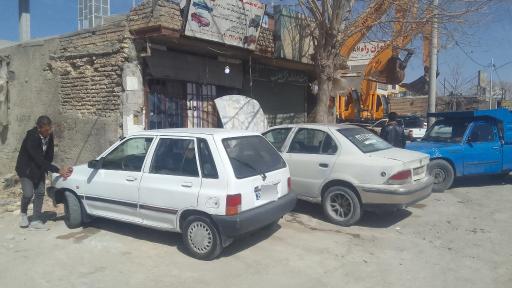 عکس تعمیرگاه مکانیکی و زیروبند سازی استاد علی