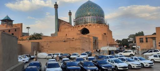 عکس پارکینگ عمومی میدان نقش جهان