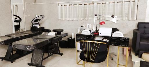 عکس سالن آرایش و زیبایی پروانه