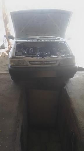 عکس تعمیرگاه مکانیکی و زیروبند سازی استاد علی