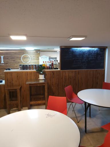 عکس کافه مدرسه قدیمی