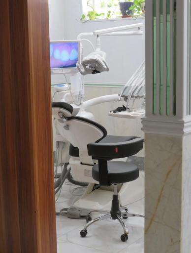 عکس دندانپزشکی رضا