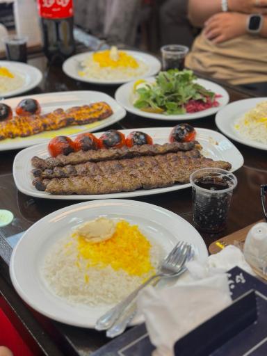 رستوران هفت چنار زنجان