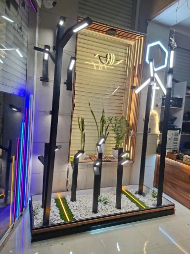 عکس تولید و پخش کالای روشنایی هوران هوم