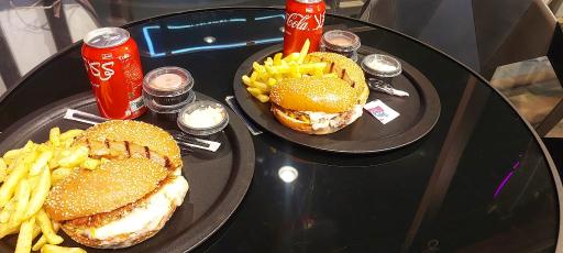 عکس چاروبیس برگر