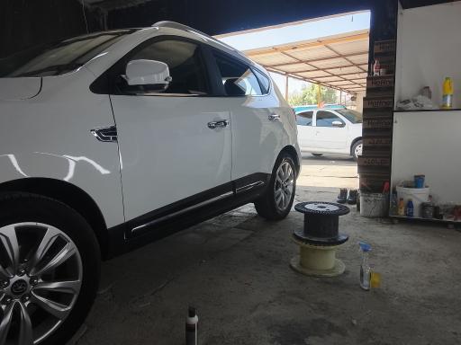 عکس مرکز احیای رنگ و سرامیک خودرو