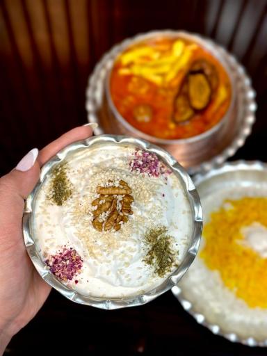 عکس رستوران هفت چنار زنجان