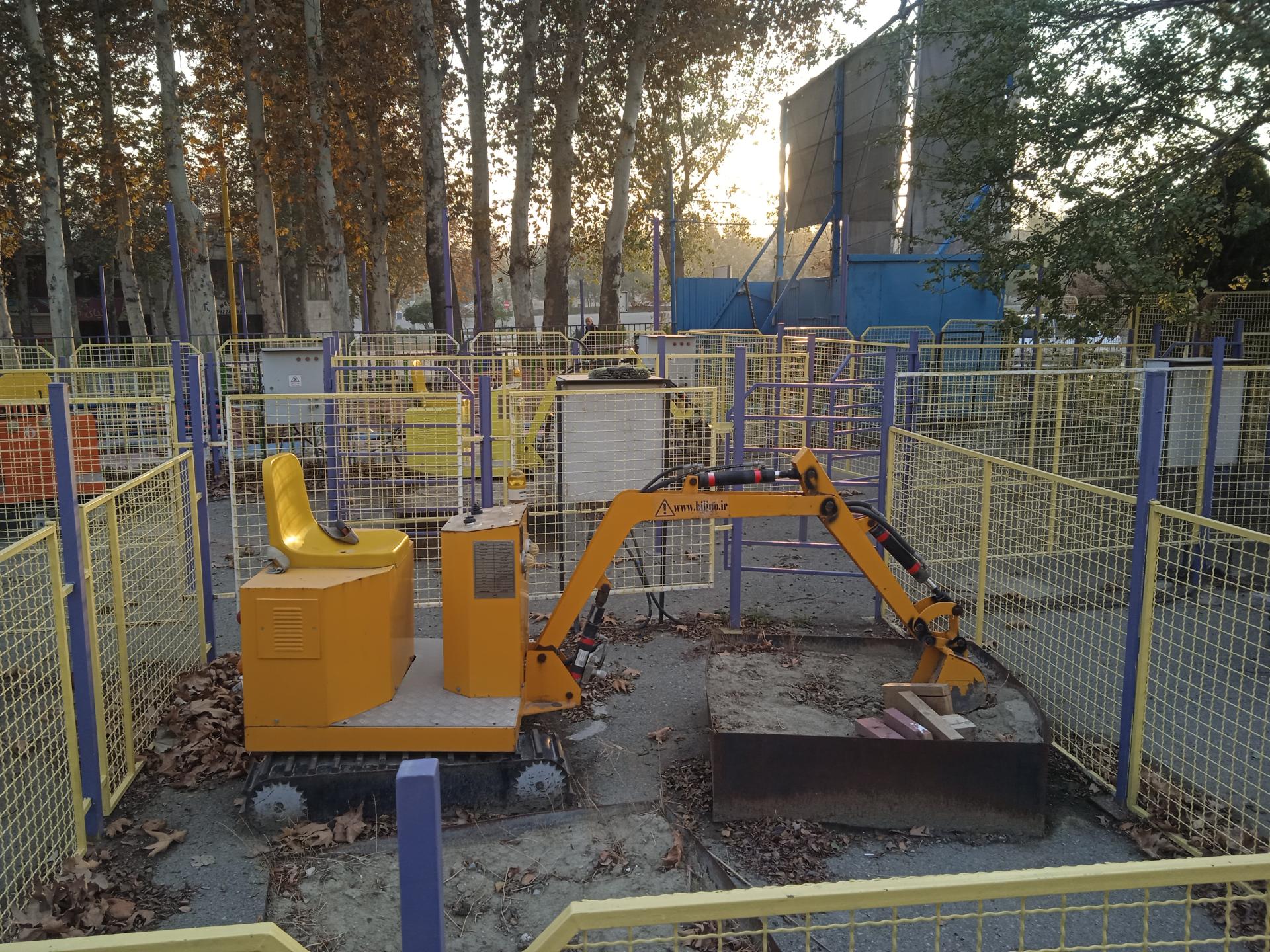 عکس بیل مکانیکی