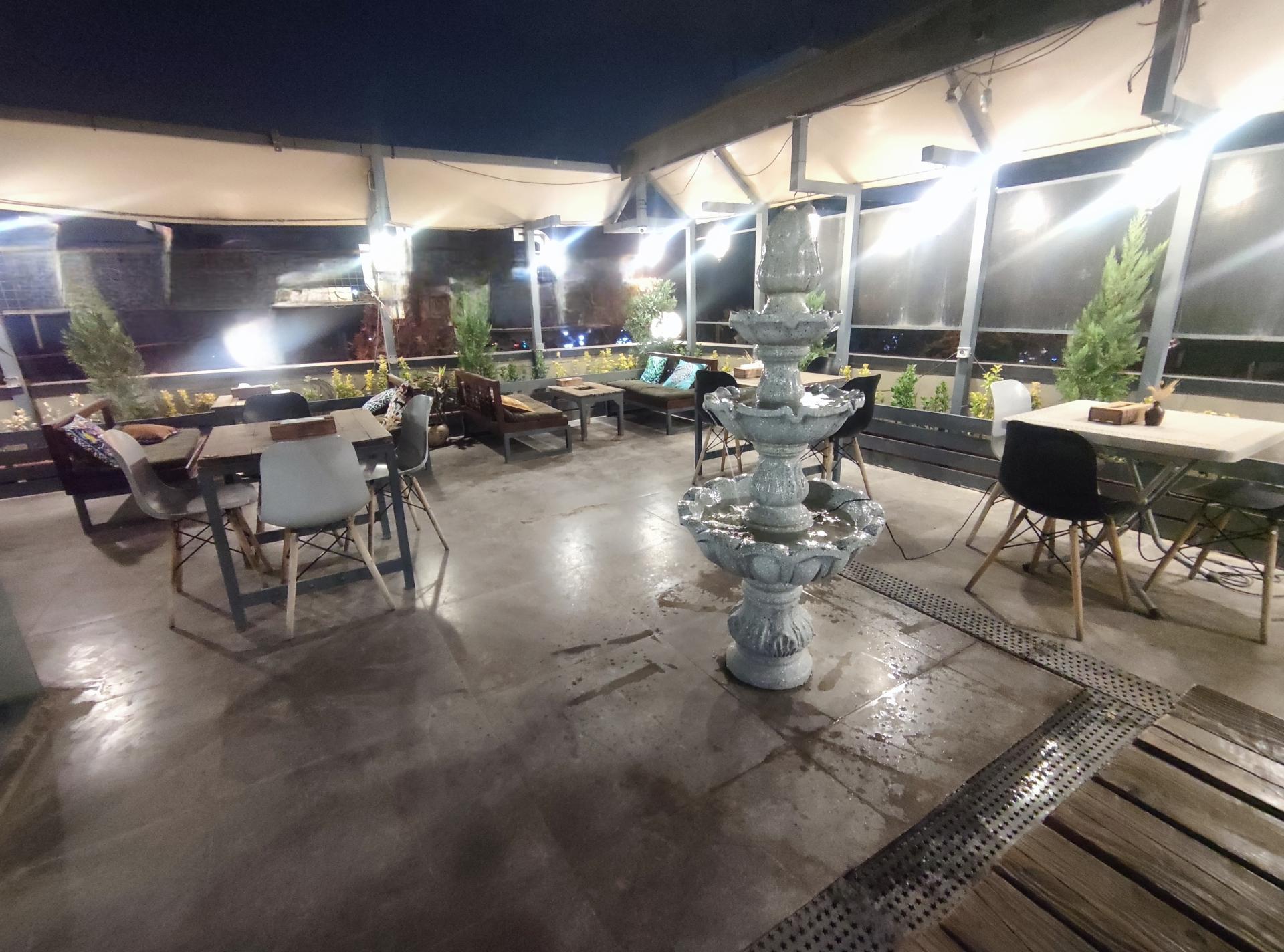 عکس کافی بار و فست فود چریس