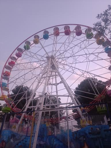 عکس شهربازی غدیر
