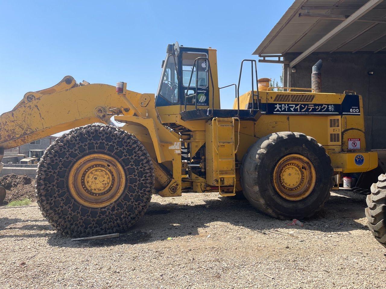 عکس نمایشگاه ماشین آلات راهسازی طاها