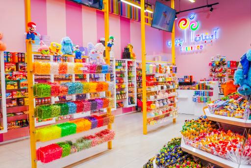 عکس فروشگاه آبنبات چوبی