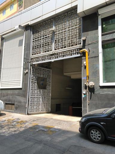 پارکینگ بانک سرمایه ساختمان مرکزی
