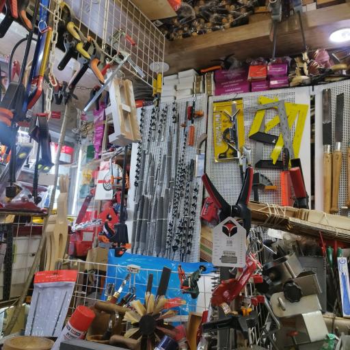 فروشگاه هنر ابزار ستاری