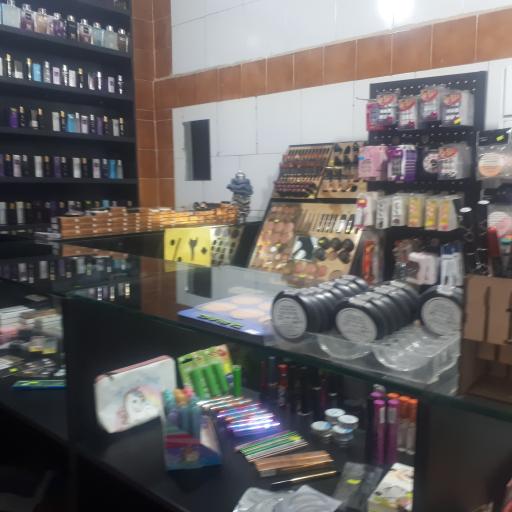 عکس فروشگاه لوازم آرایشی و بهداشتی نارسیس