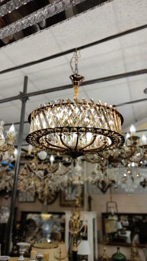 عکس نمایشگاه لوستر کلبه نور