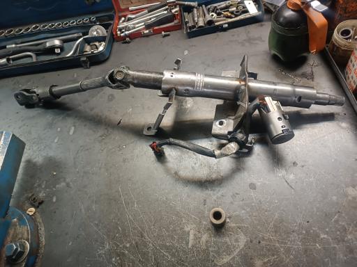 عکس خدمات خودرویی تجارت