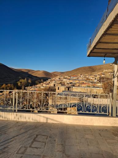 عکس تکیه