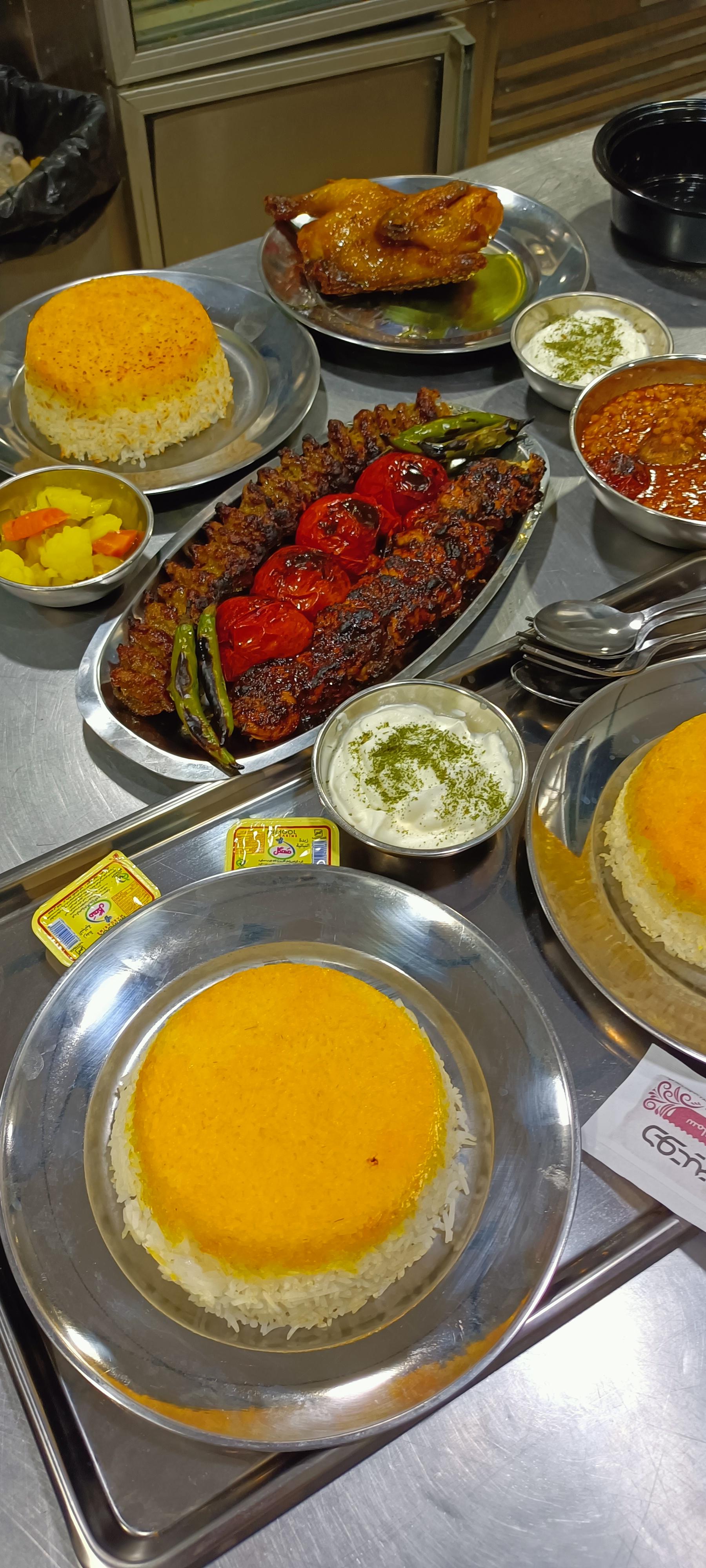 عکس کترینگ گیلا 