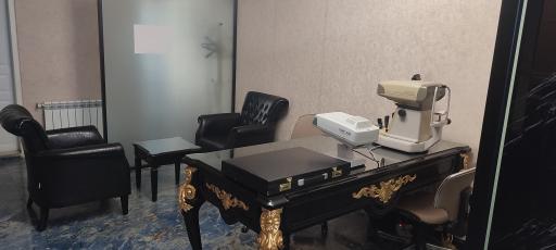 عکس اپتومتریست ادریس پاد