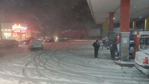 عکس جایگاه بنزین و گازوئیل و پمپ گاز CNG بهارستان