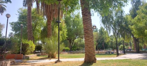 عکس باغ ملی لار