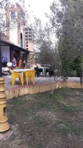 عکس کافه قلعه