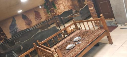 عکس چای و قلیان سرای بختیاری