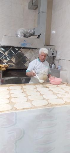 عکس نان بربری قائم