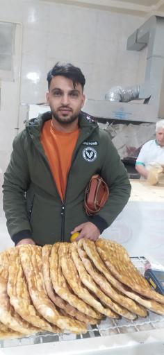 عکس نان بربری قائم