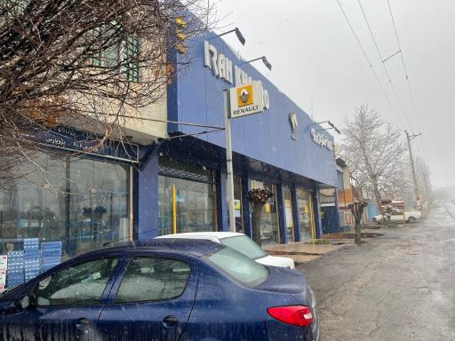 عکس نمایندگی ایرانخودرو ۱۸۱۸ عظیمی