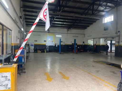 عکس نمایندگی ایرانخودرو ۱۸۱۸ عظیمی