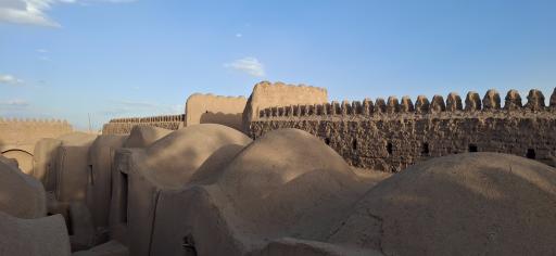 عکس قلعه مهرجرد