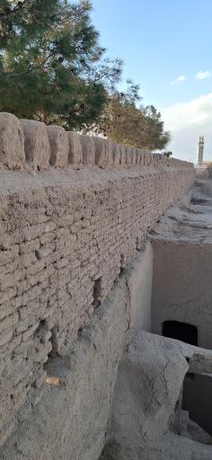 عکس قلعه مهرجرد