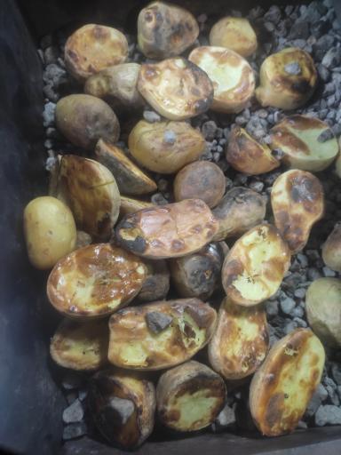 سیب زمینی و تخم مرغ پخته عمو محرم