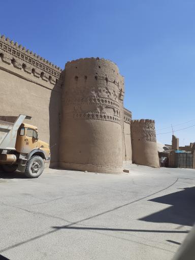 عکس قلعه مهرجرد