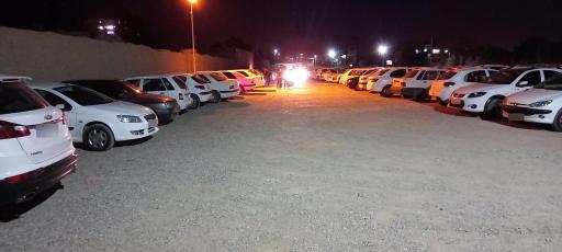 عکس پارکینگ شهربازی ناژوان 