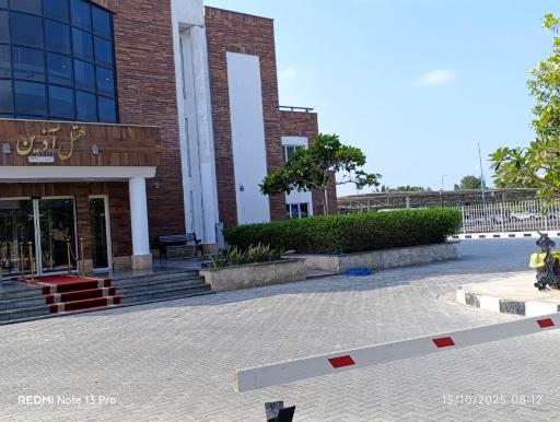 عکس هتل آذین