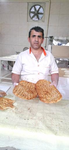 عکس نان بربری قائم