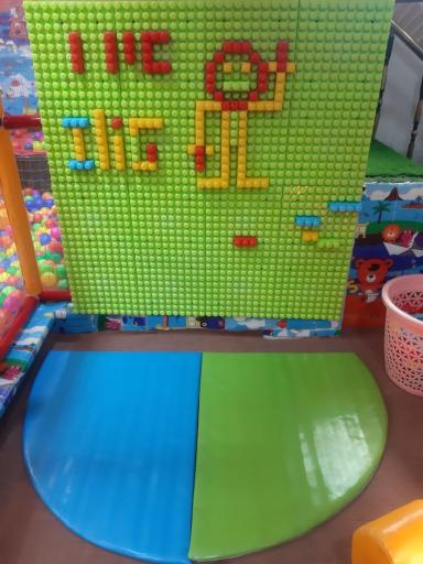 عکس خانه بازی بادبادک