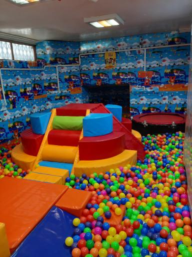 عکس خانه بازی بادبادک