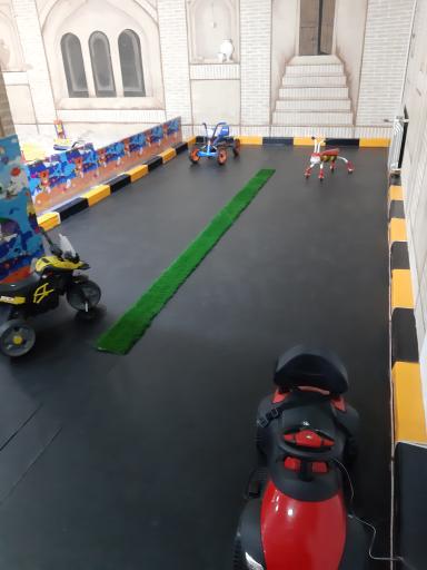 عکس خانه بازی بادبادک