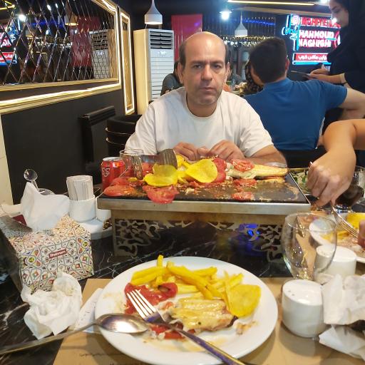 عکس رستوران دریایی ماهی خوب