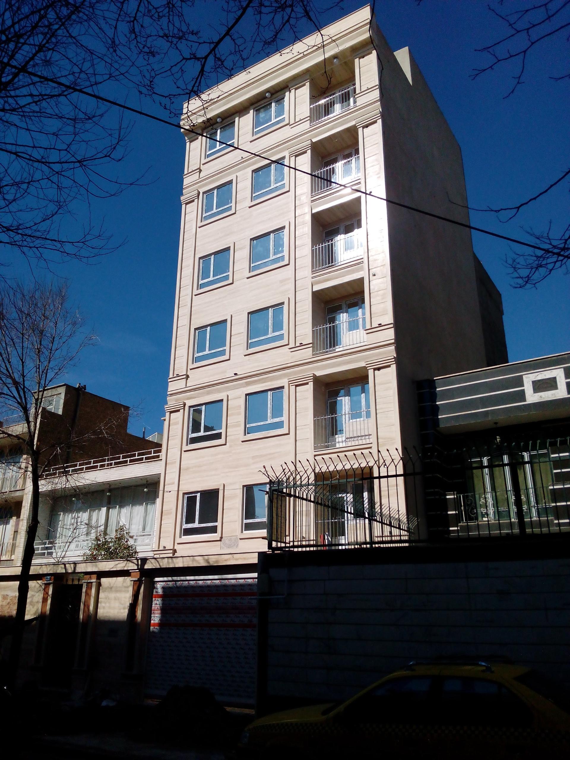 عکس آپارتمان آریانا 