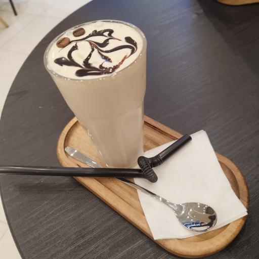 عکس کافه رستوران مذهبی هلال