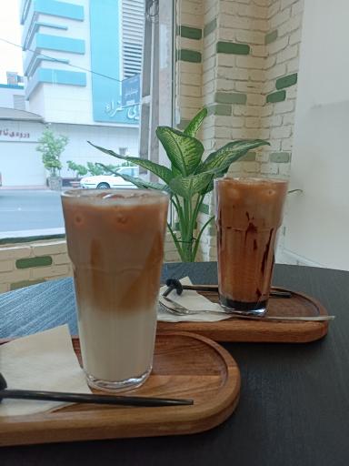 عکس کافه رستوران مذهبی هلال