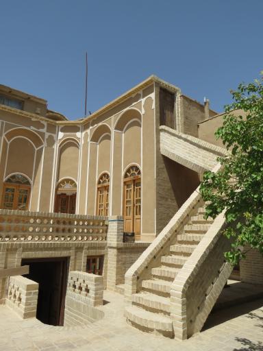 عکس کافه چمان سرای جهانگرد