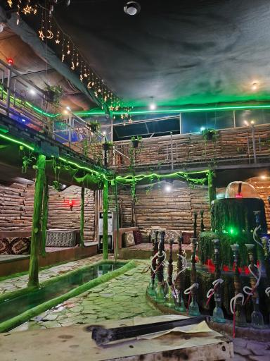 عکس کافه کلبه چوبی