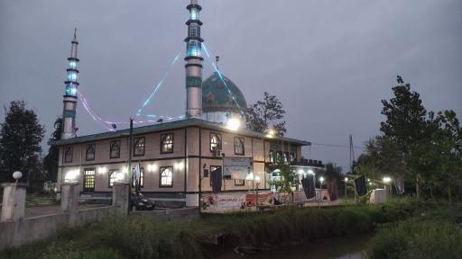 عکس مسجد و بقعه آقاسید محمد مژده